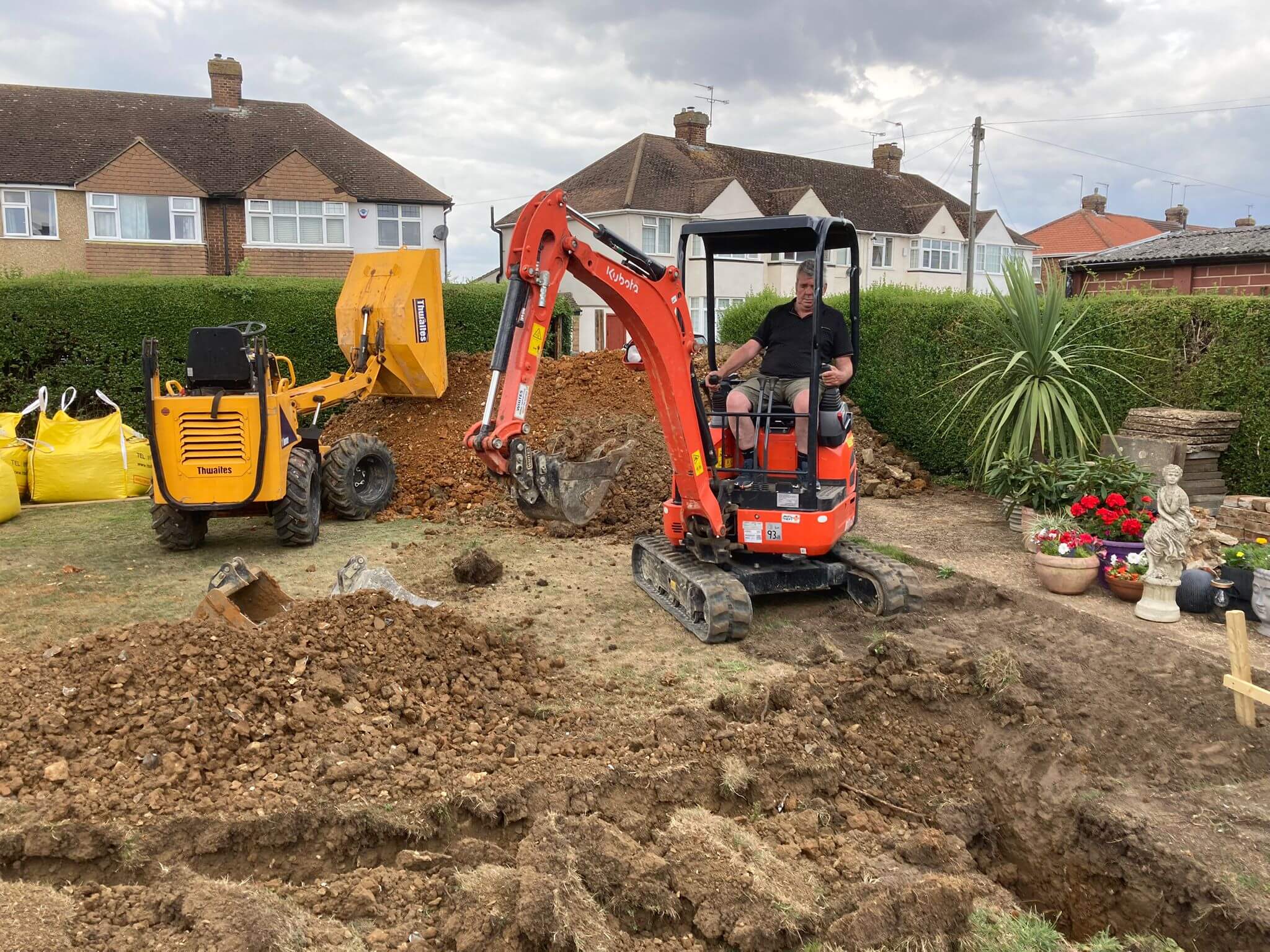 Mini Digger Luton